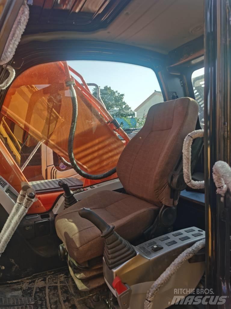 Doosan DX 225 LC Escavadeiras de esteiras