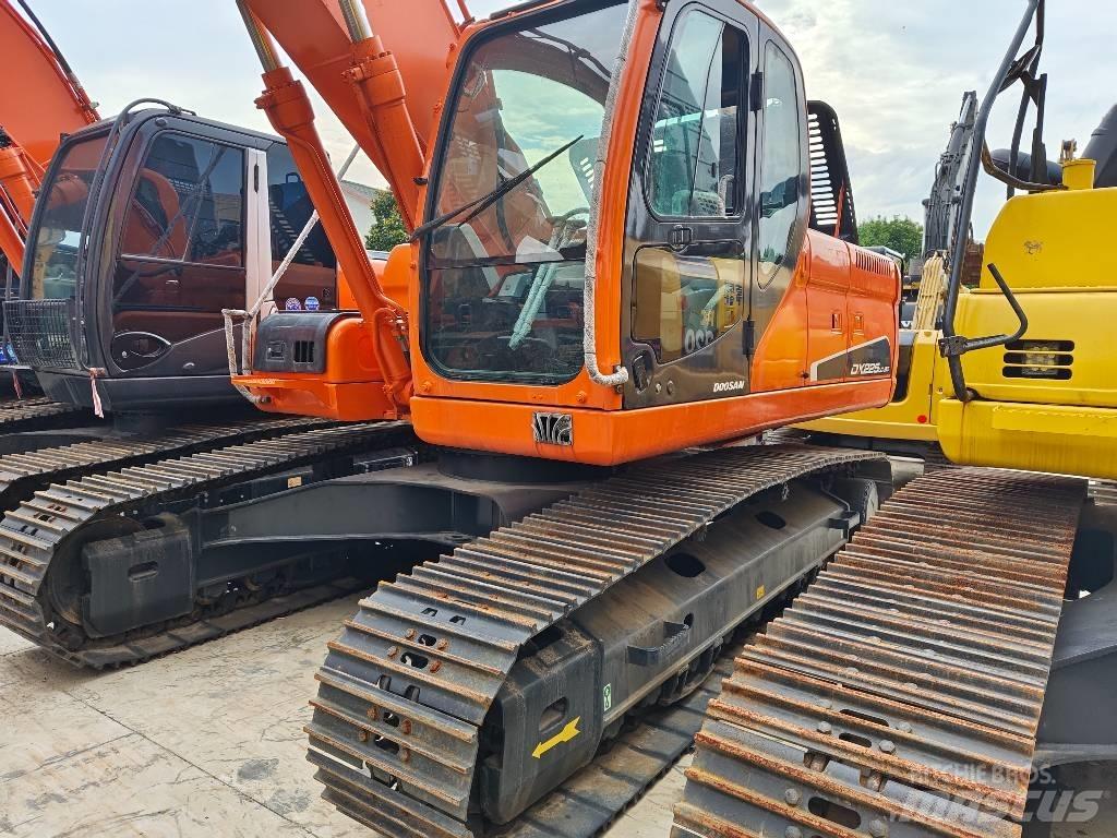 Doosan DX 225 LC Escavadeiras de esteiras