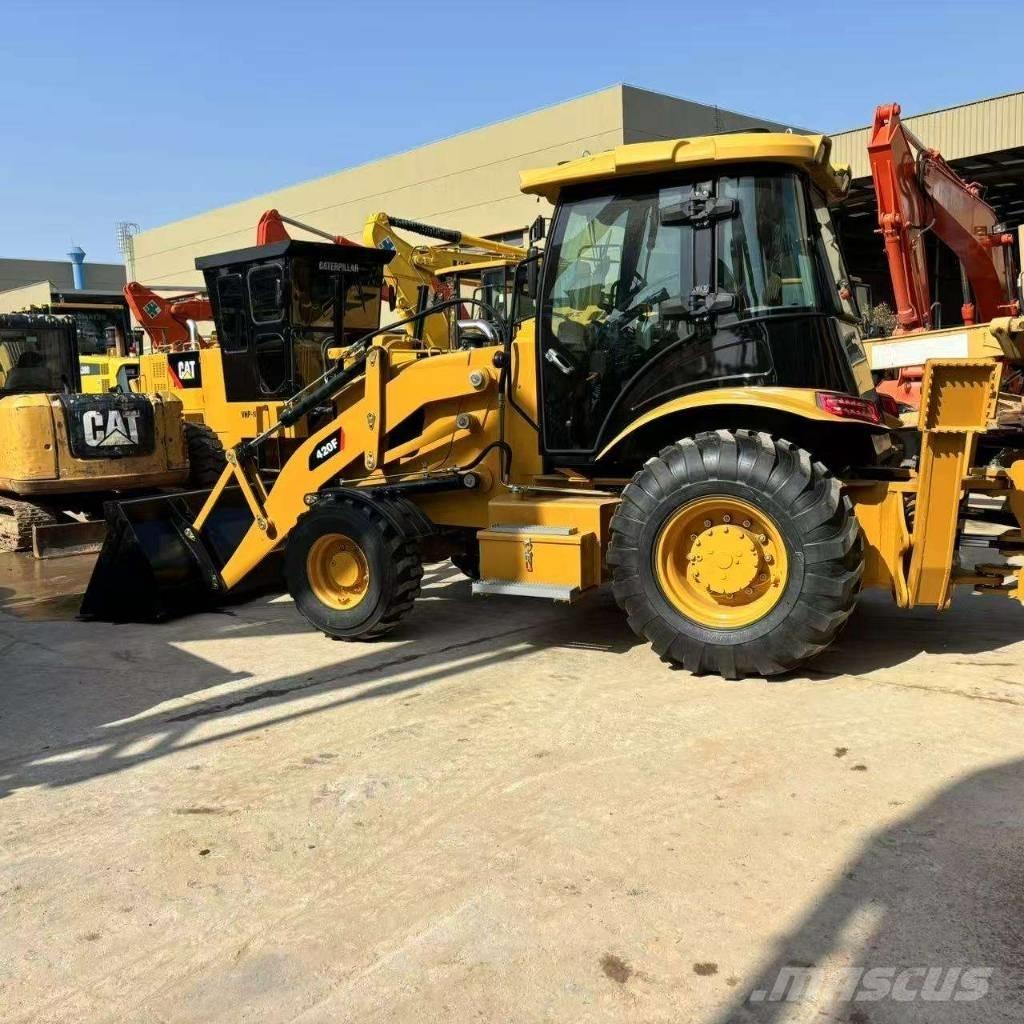 CAT 420 F Retroescavadeiras