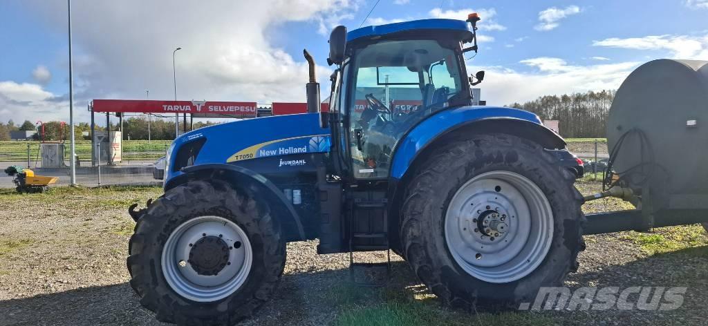New Holland T7050 Tratores Agrícolas usados
