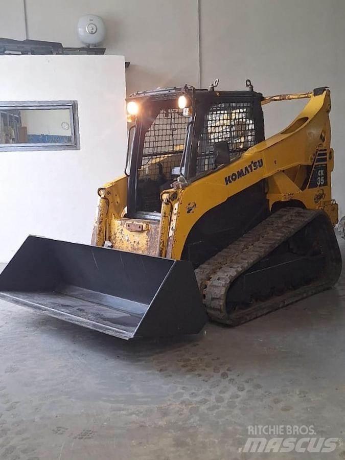 Komatsu CK35 Mini carregadoras