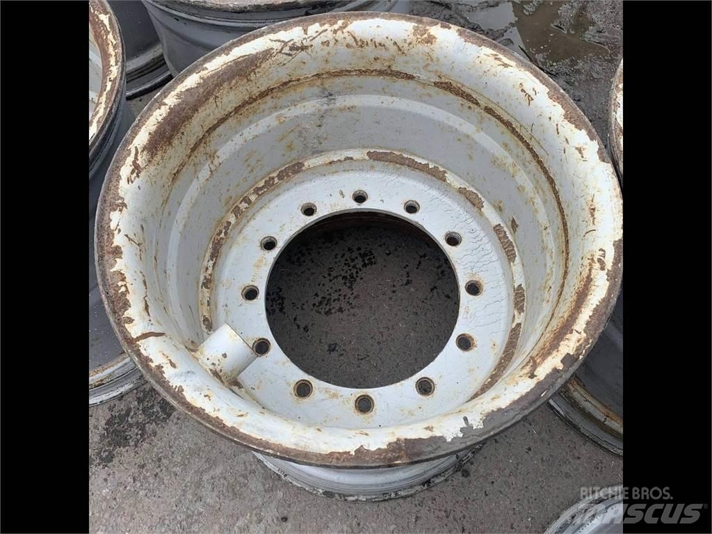 Gremo 1350 24x26,5 Pneus