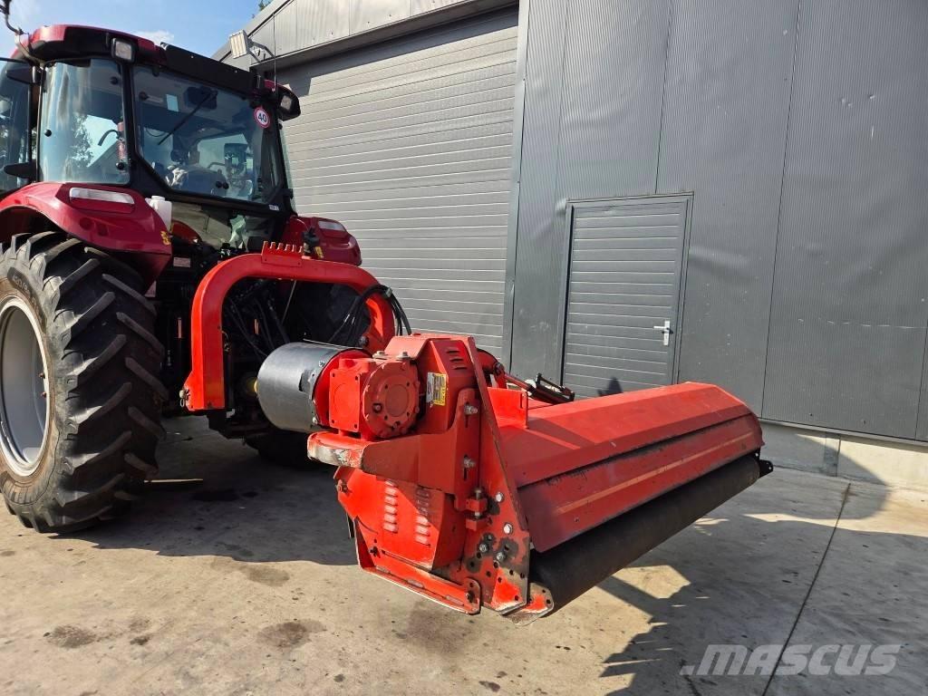 Maschio Giraffa 210 Gadanheiras e cortadores de folhas para pastos