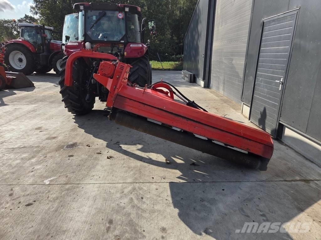 Maschio Giraffa 210 Gadanheiras e cortadores de folhas para pastos