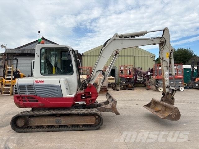 Takeuchi TB 250 Miniescavadeiras