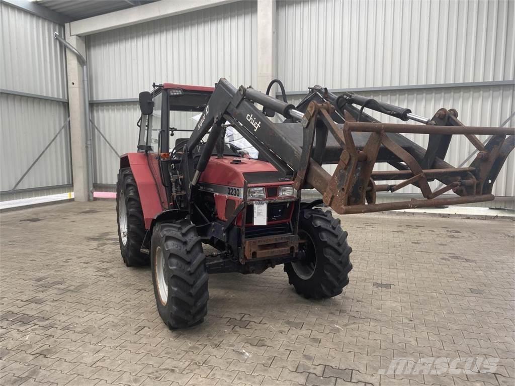 Case IH 3230 Tratores Agrícolas usados