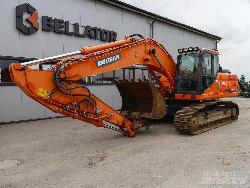Doosan DX 255 LC-3 Escavadeiras de esteiras