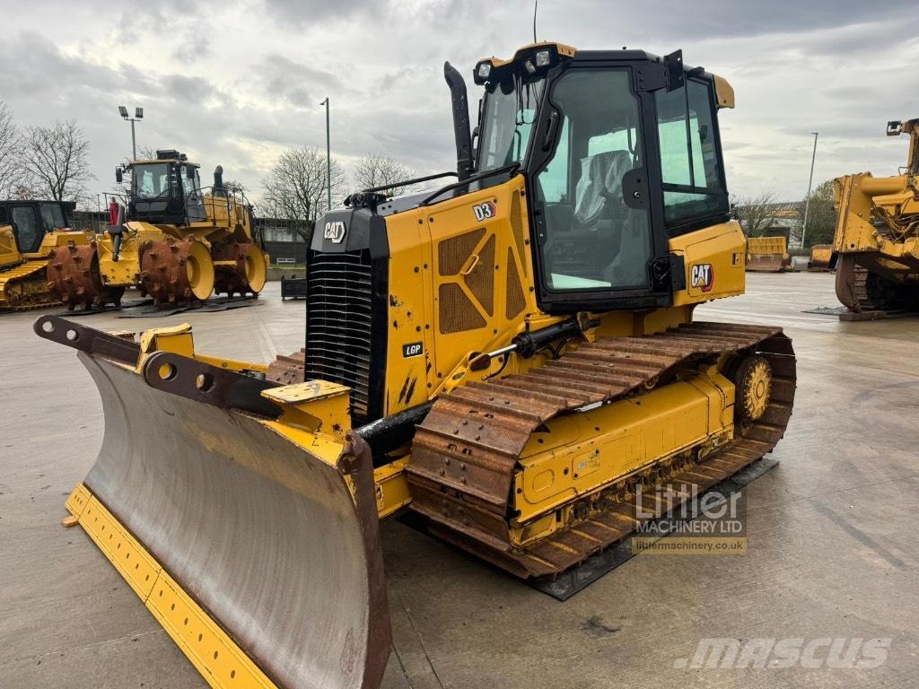 CAT D 3 LGP Dozers - Tratores rastos
