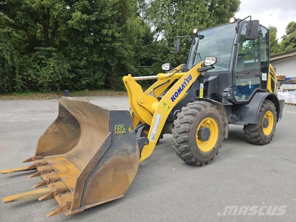 Komatsu WA 70 M-8 Carregadeiras de rodas