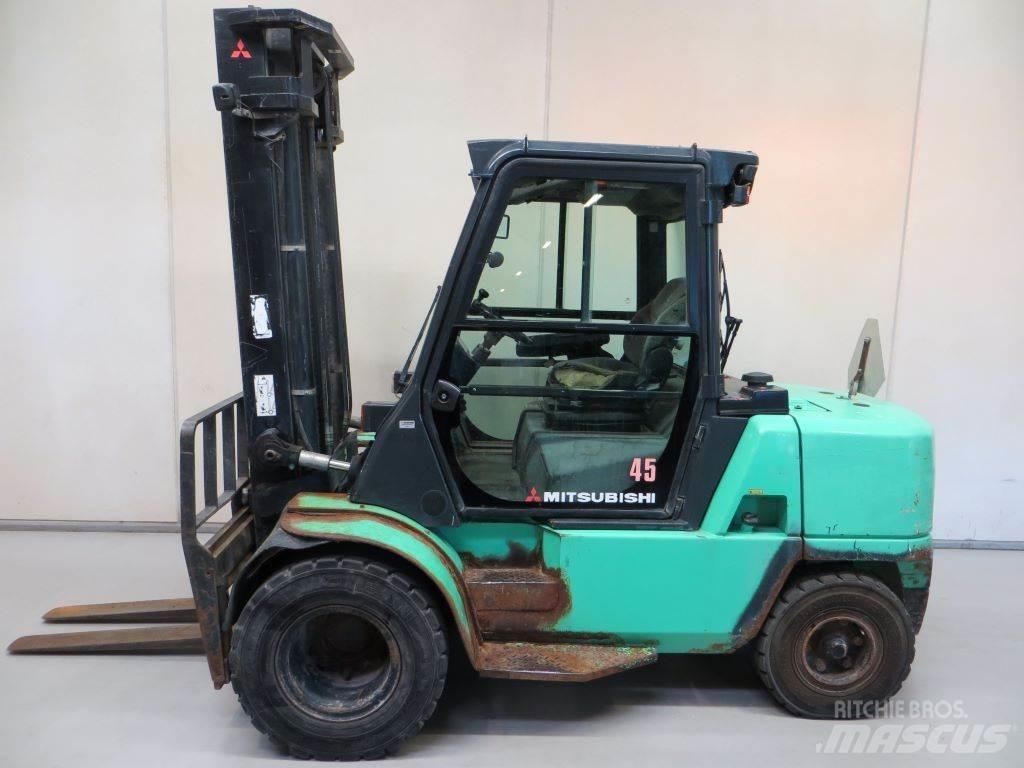 Mitsubishi FD45K Empilhadores Diesel
