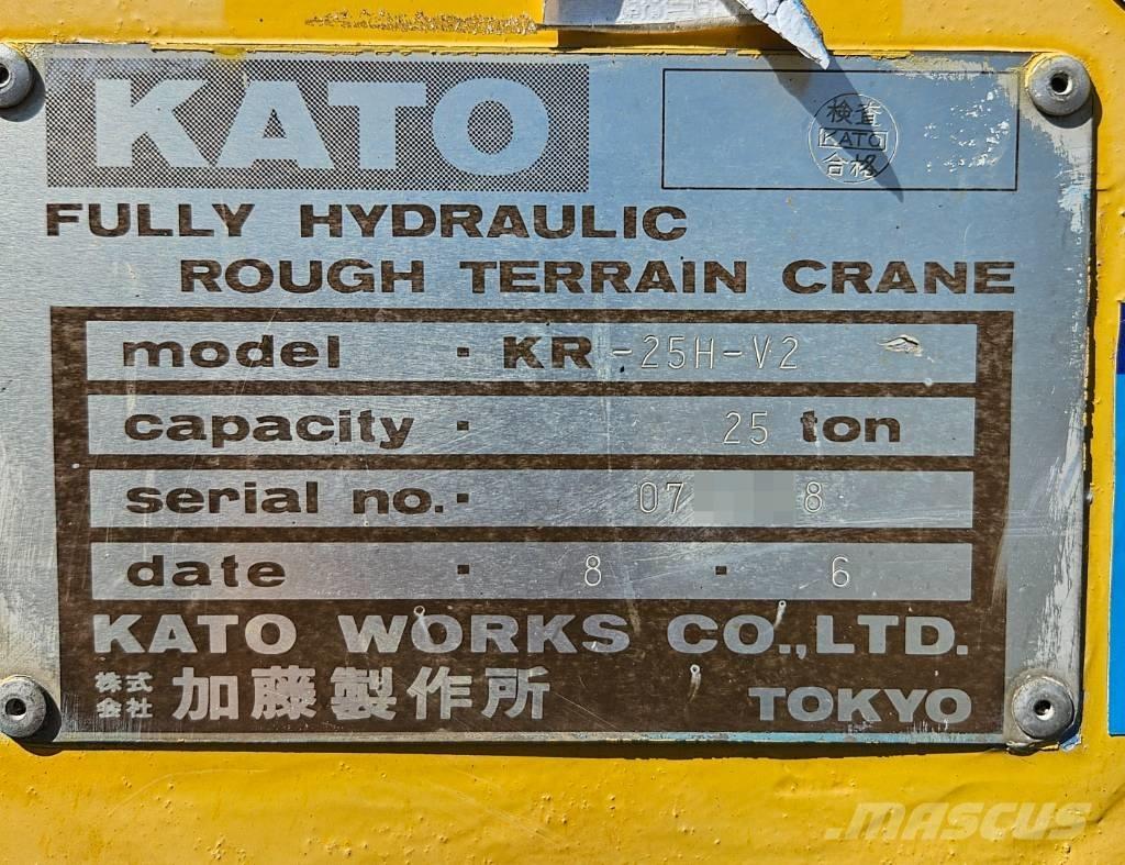 Kato KR 25 H V-2 Gruas Fora-de-estrada