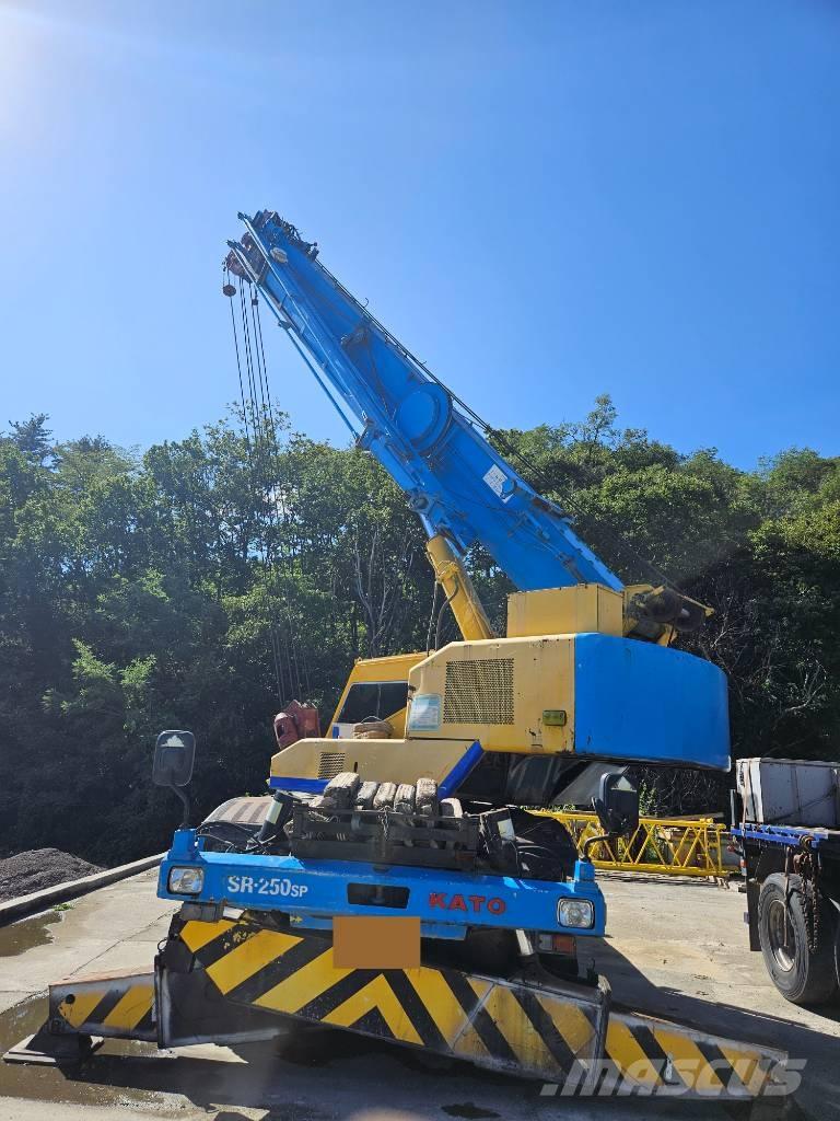 Kato KR 25 H V-2 Gruas Fora-de-estrada