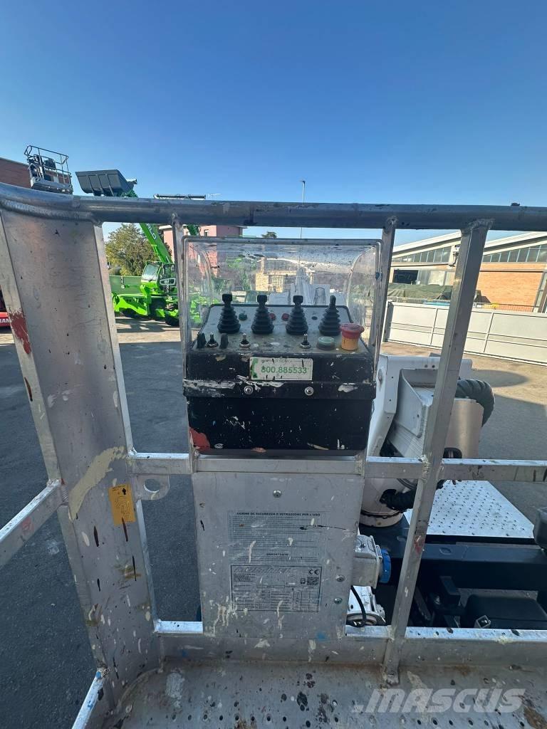 Multitel MX 200 Plataformas aéreas montadas em camião