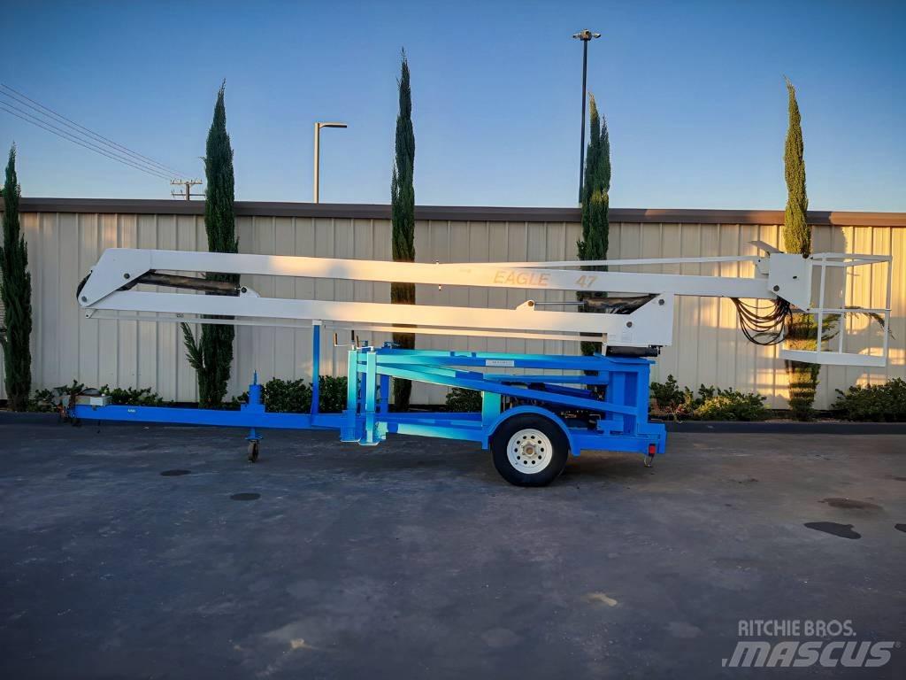 AmeriQuip EAGLE 47 Elevadores braços articulados