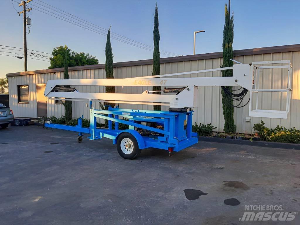 AmeriQuip EAGLE 47 Elevadores braços articulados