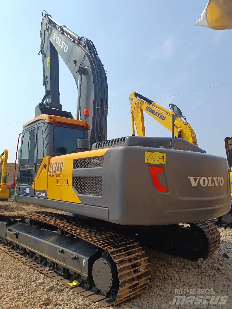 Volvo EC 240 Escavadeiras de esteiras