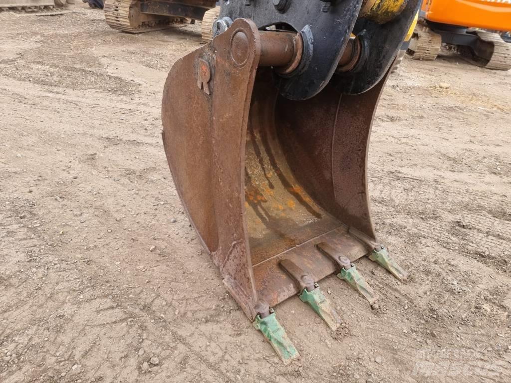 JCB JS 210 LC Escavadeiras de esteiras