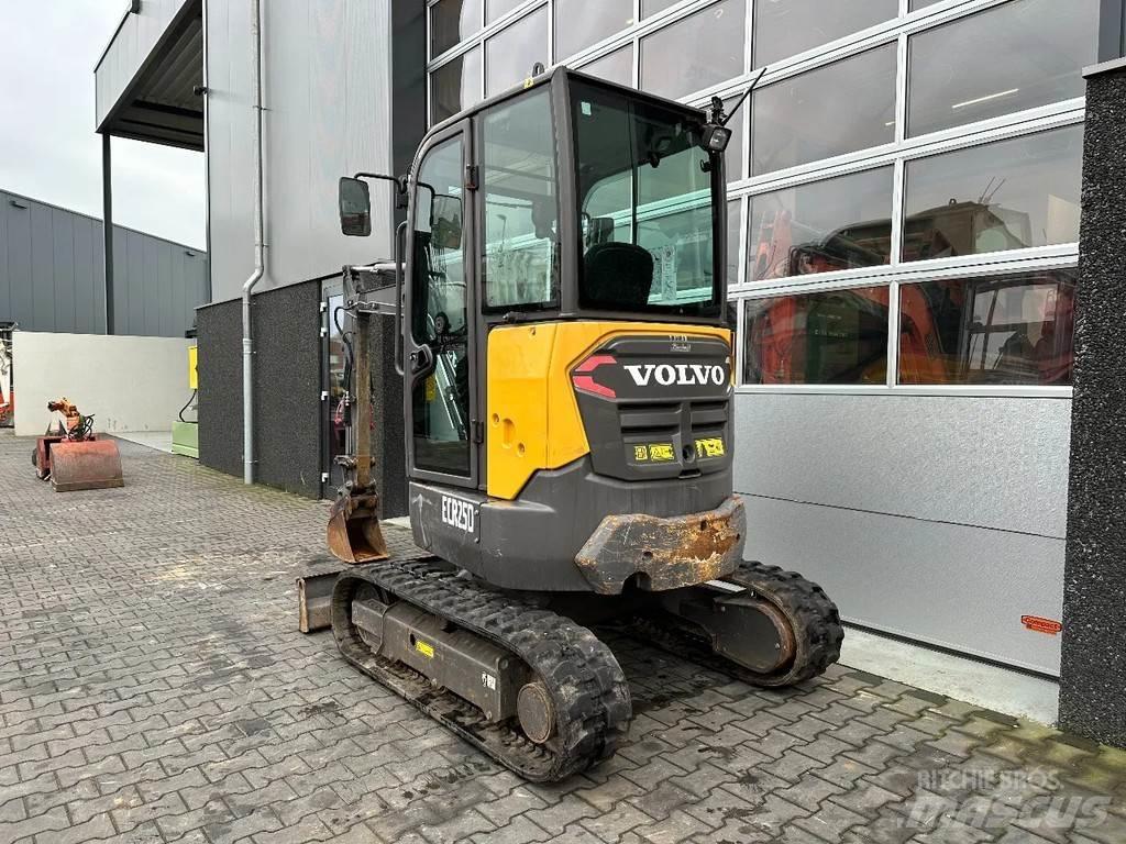 Volvo ECR25D Miniescavadeiras