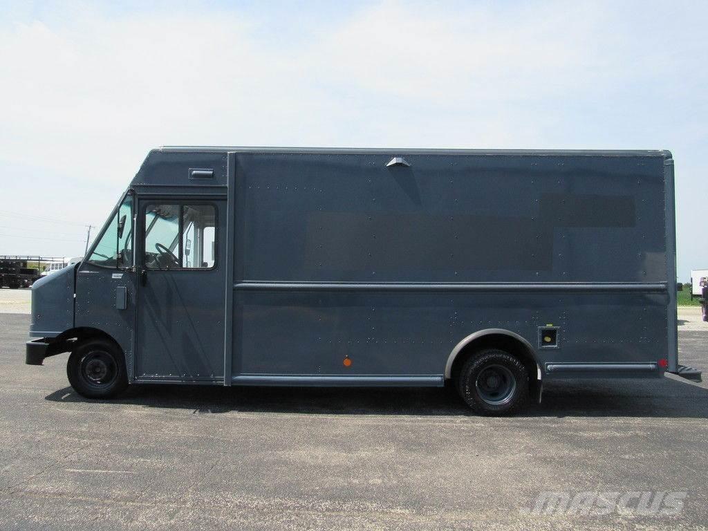 Ford E-450 Caminhões de caixa fechada