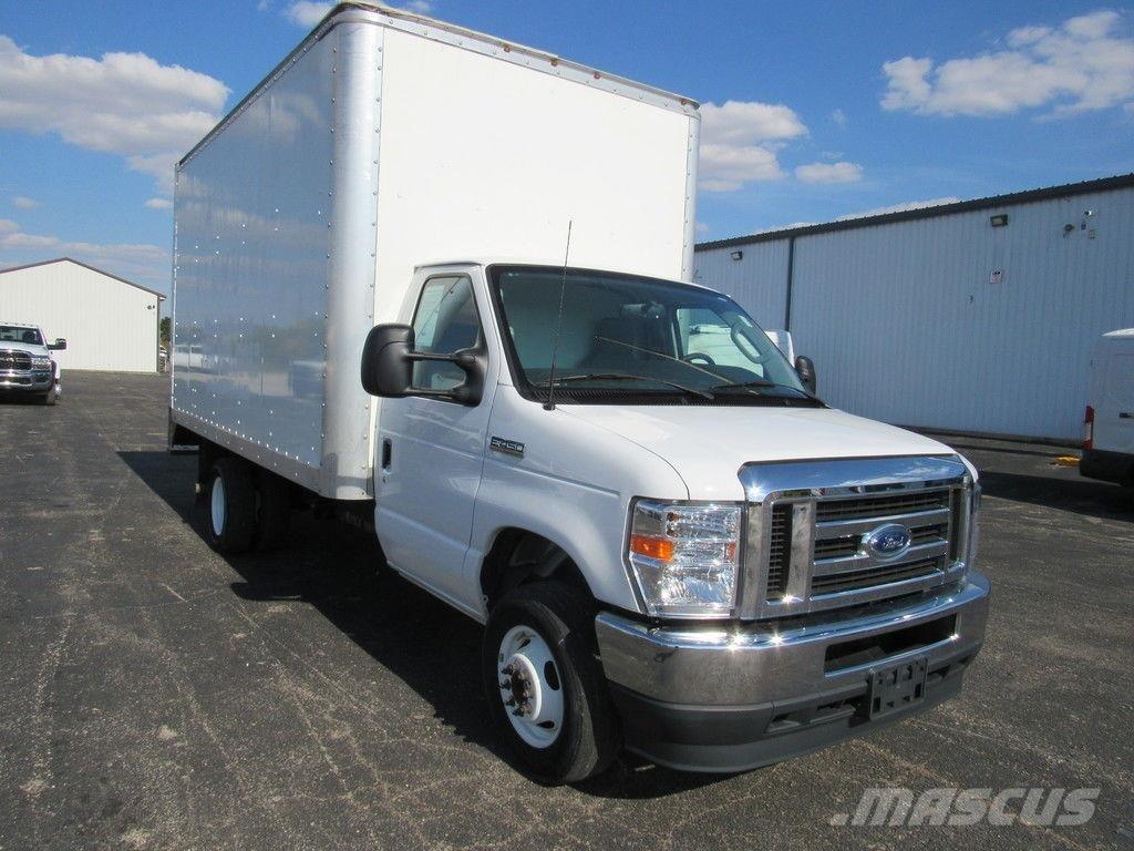 Ford E-450 Caminhões de caixa fechada