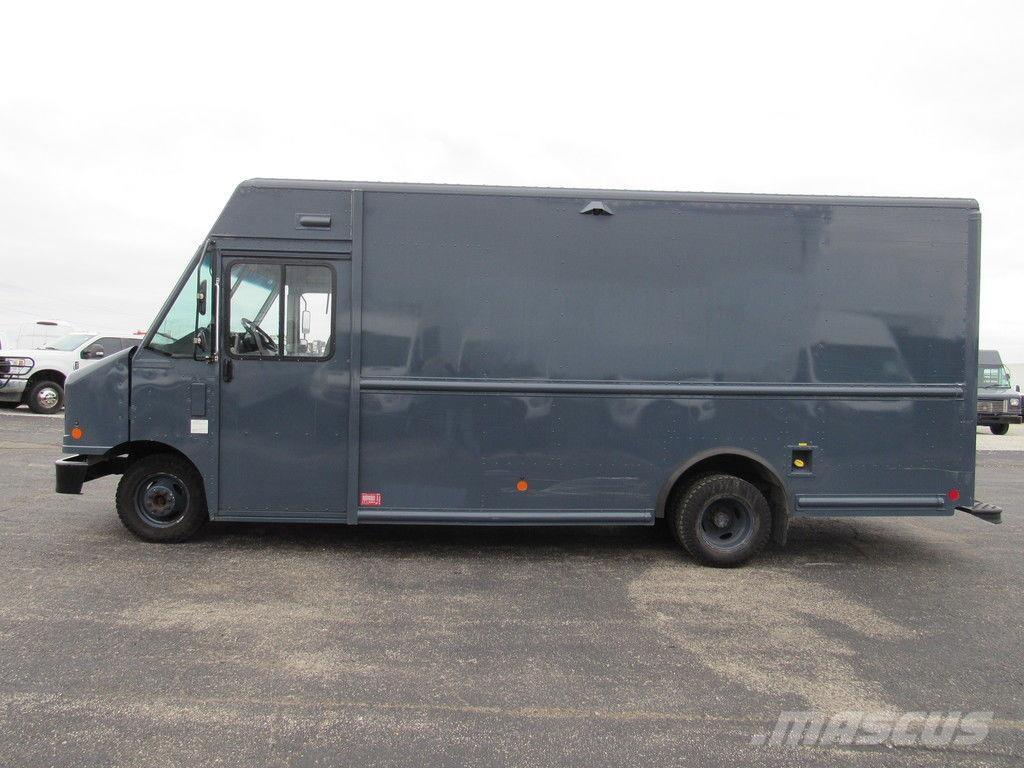 Ford E-450 Caminhões de caixa fechada