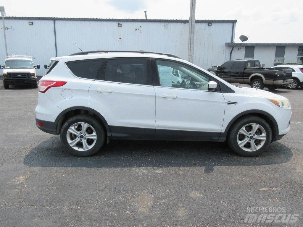 Ford Escape Automóvel