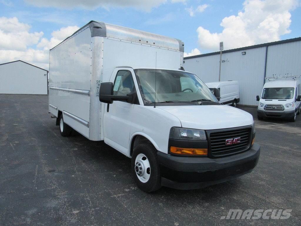 GMC Savana 3500 Caminhões de caixa fechada