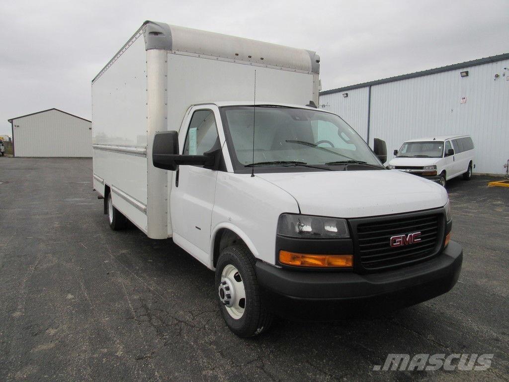 GMC Savana 3500 Caminhões de caixa fechada