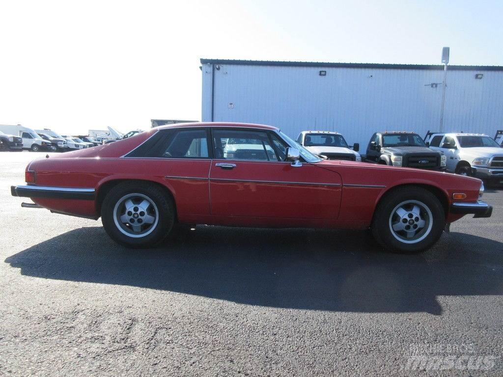 Jaguar XJ Automóvel