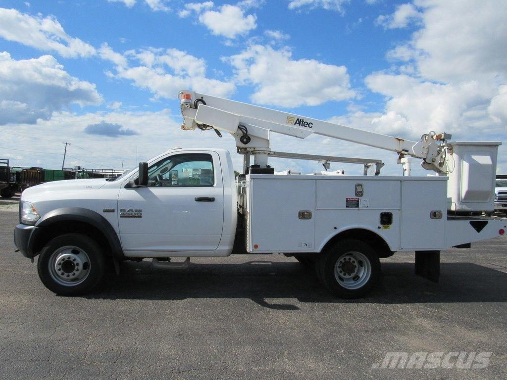RAM 4500 Plataformas aéreas montadas em camião