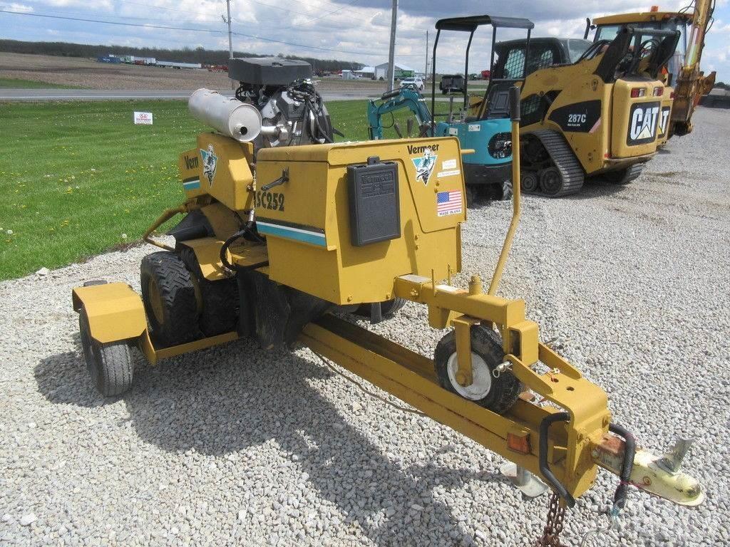 Vermeer SC252 Moedores de coto