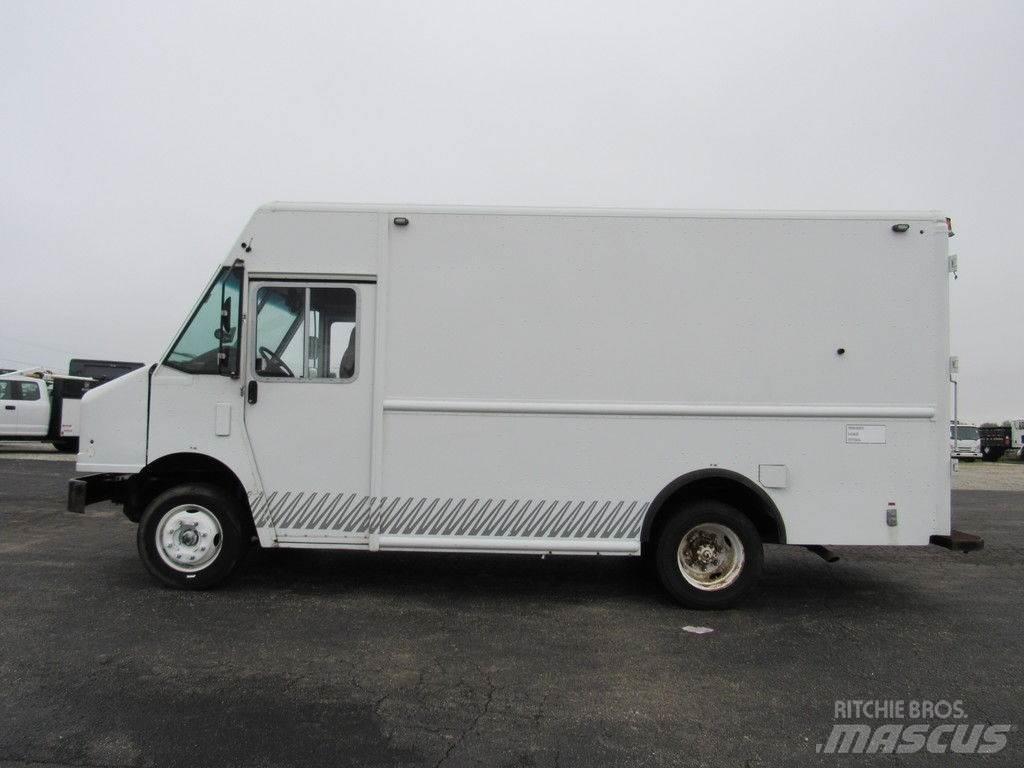 Workhorse W62 Caminhões de caixa fechada