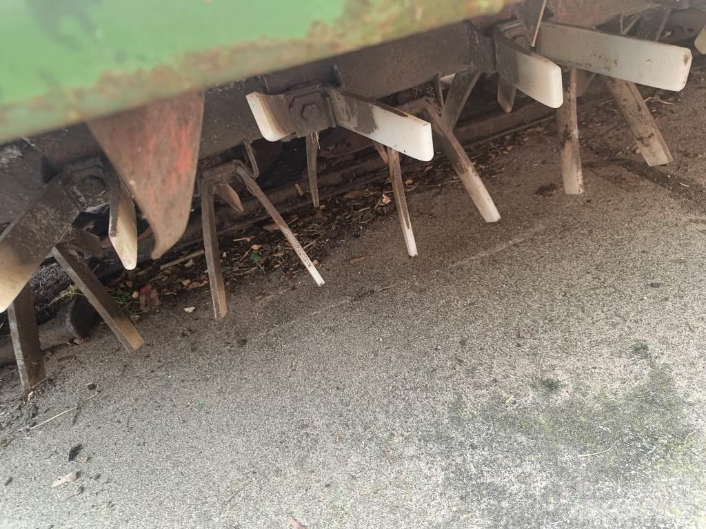 Kuhn CF280 Gadanheiras