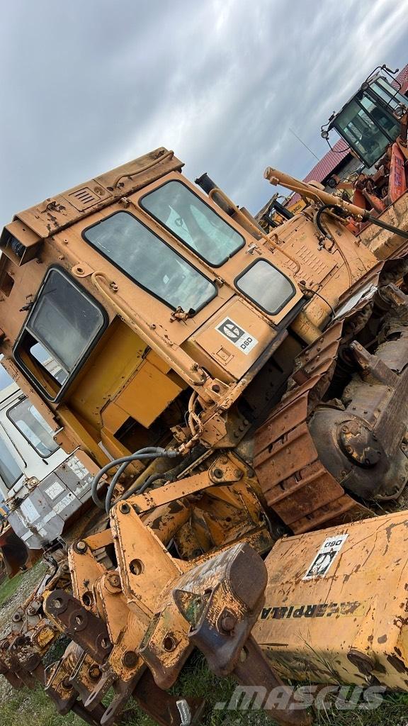 CAT D 6 D Chassis e suspensões