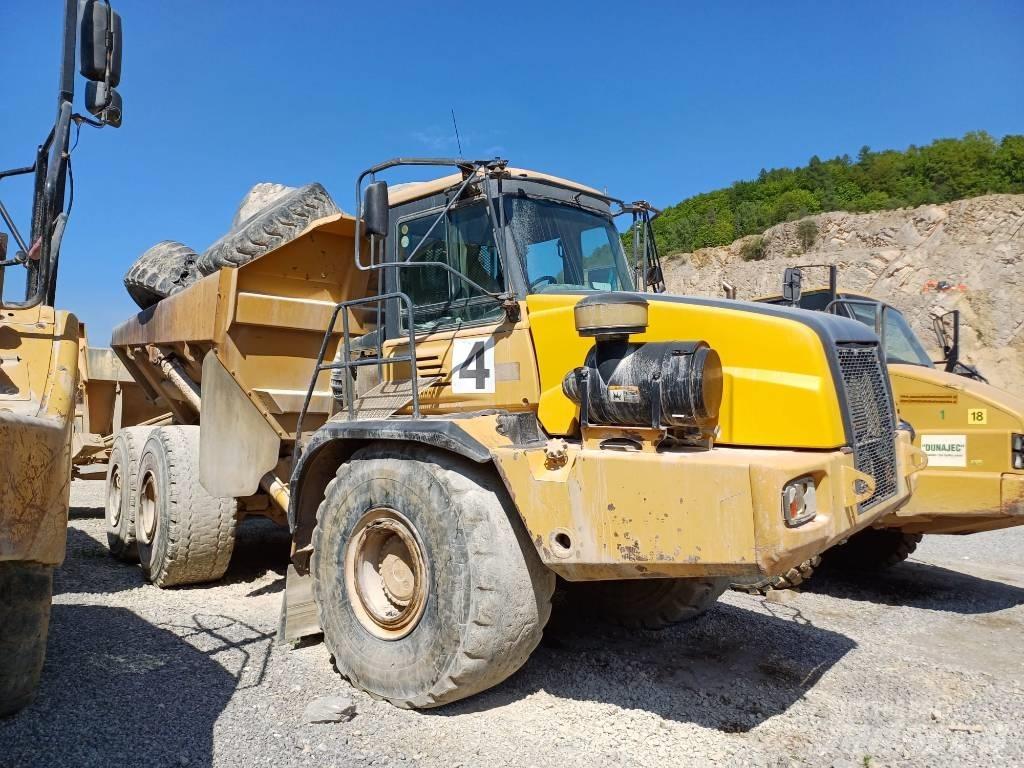 Bell B 40 D Caminhões articulados