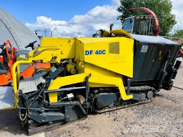 Demag DF 40 C Espalhadoras de asfalto