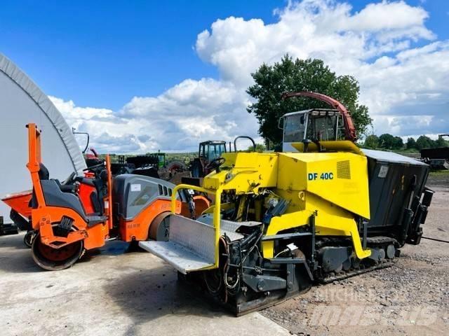 Demag DF 40 C Espalhadoras de asfalto