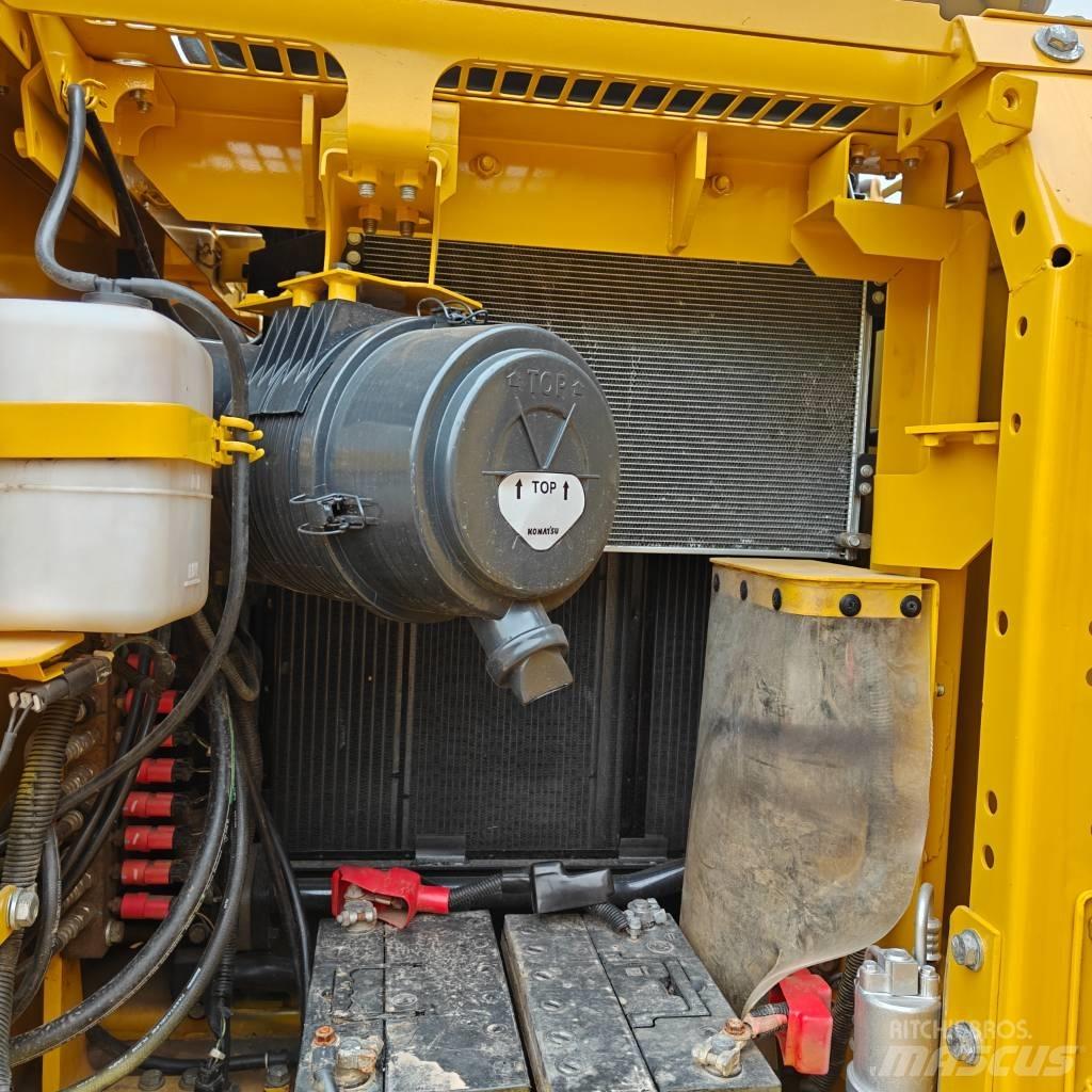 Komatsu 130-7 Escavadeiras de esteiras