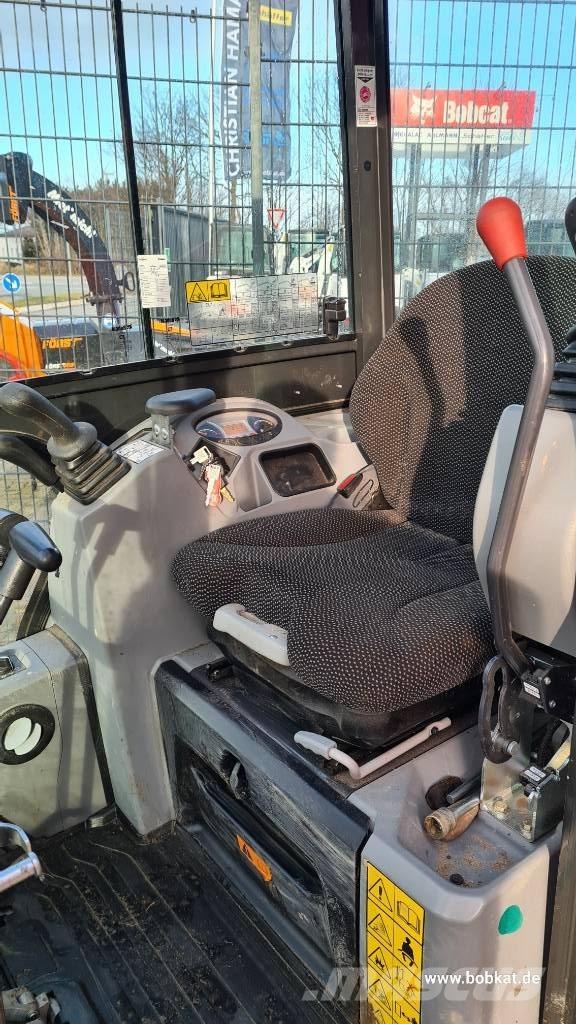 Bobcat E 17 Miniescavadeiras