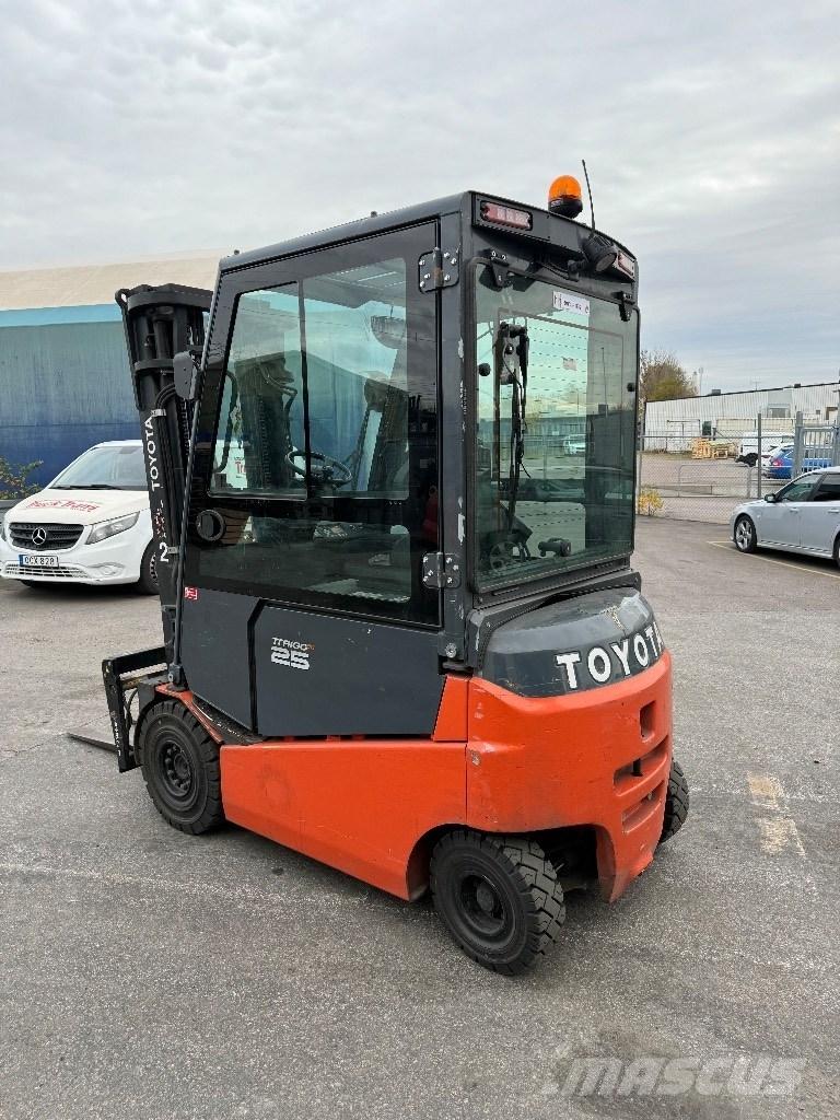 Toyota 8FBMKT25 Empilhadores eléctricos