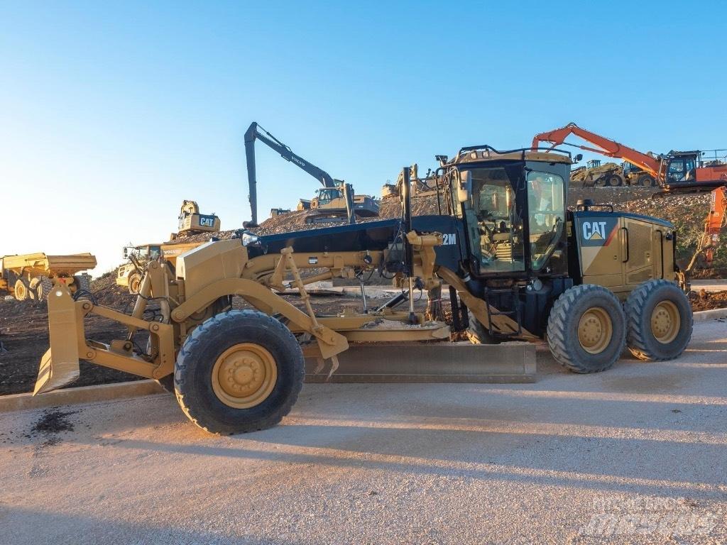 CAT 12 M Motoniveladoras