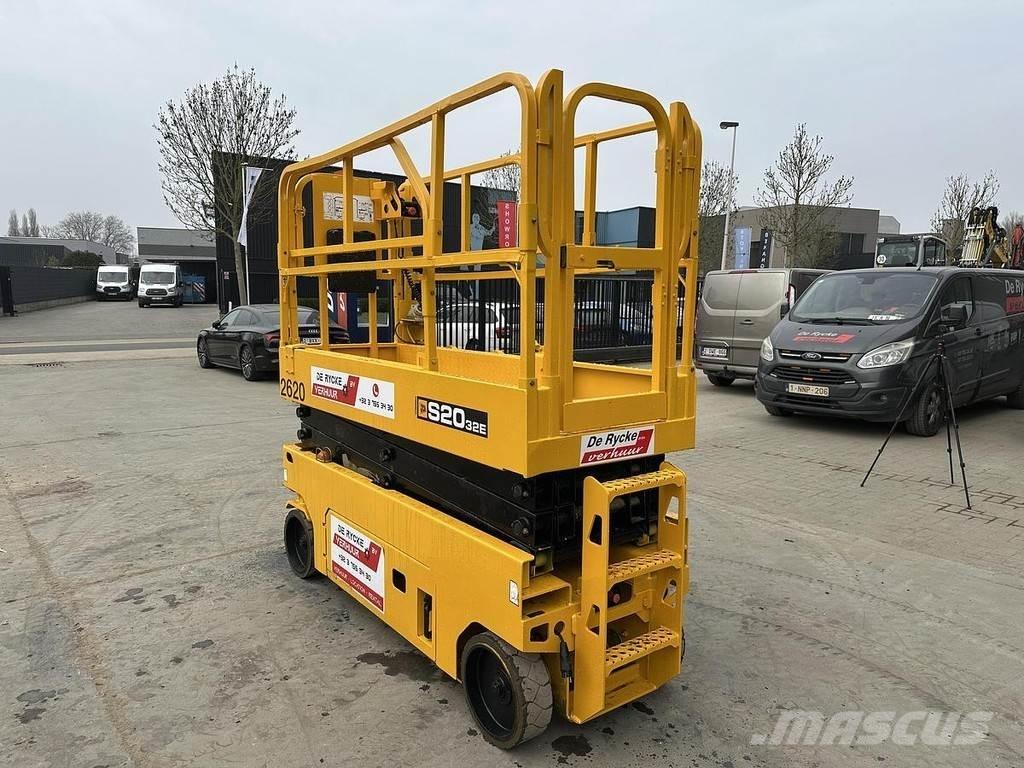JCB S2032E Outros elevadores e plataformas