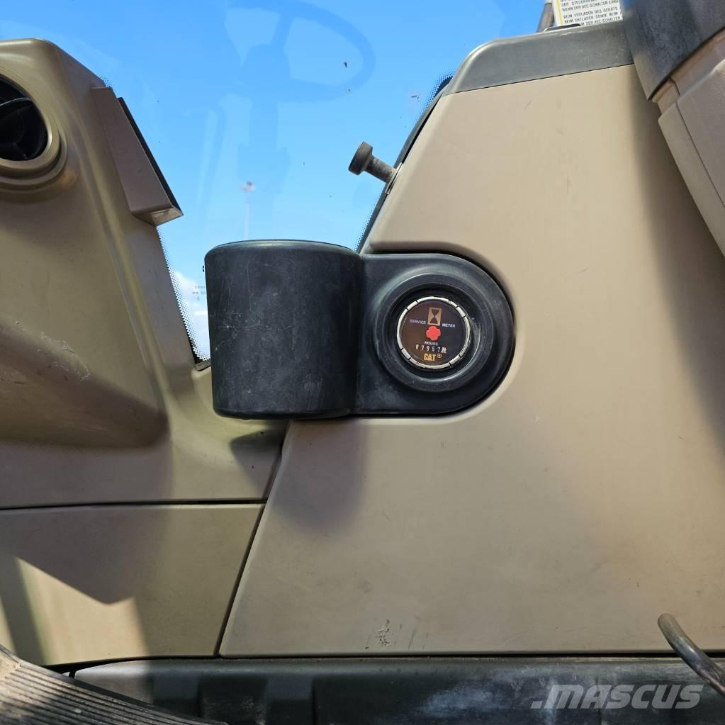 CAT 322 C Escavadoras de rodas