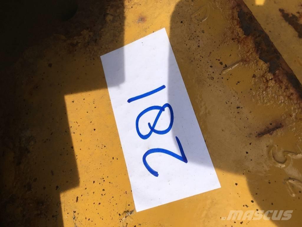 CAT D 6 N LGP Dozers - Tratores rastos