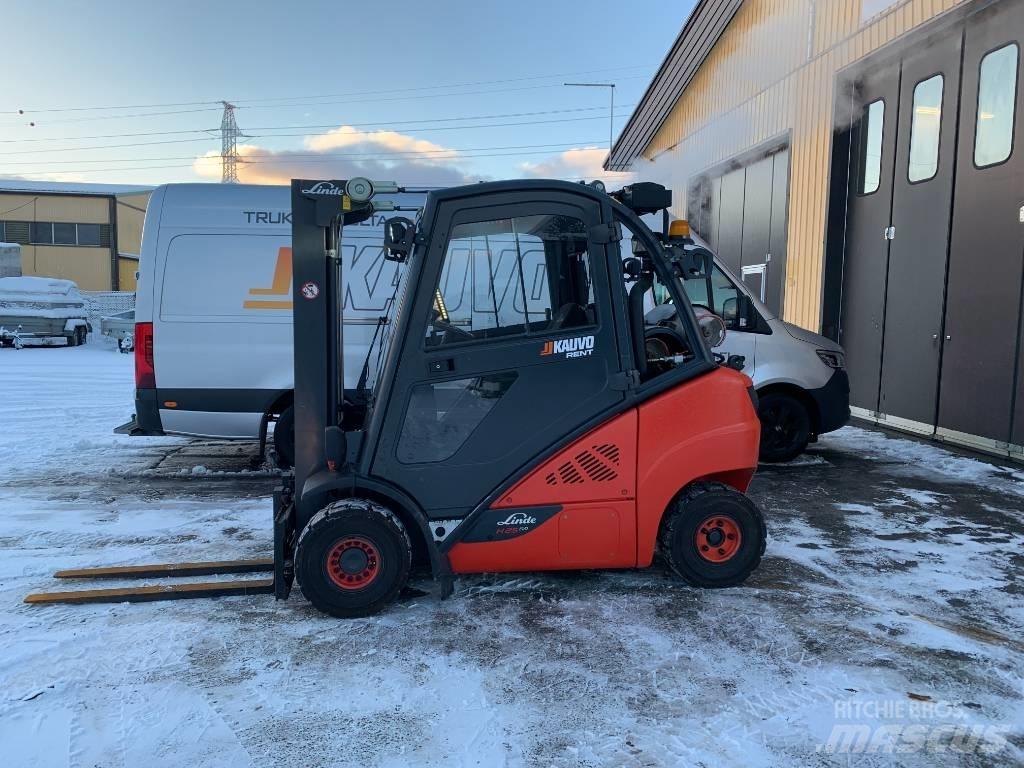 Linde H25T-02 Empilhadores a gás