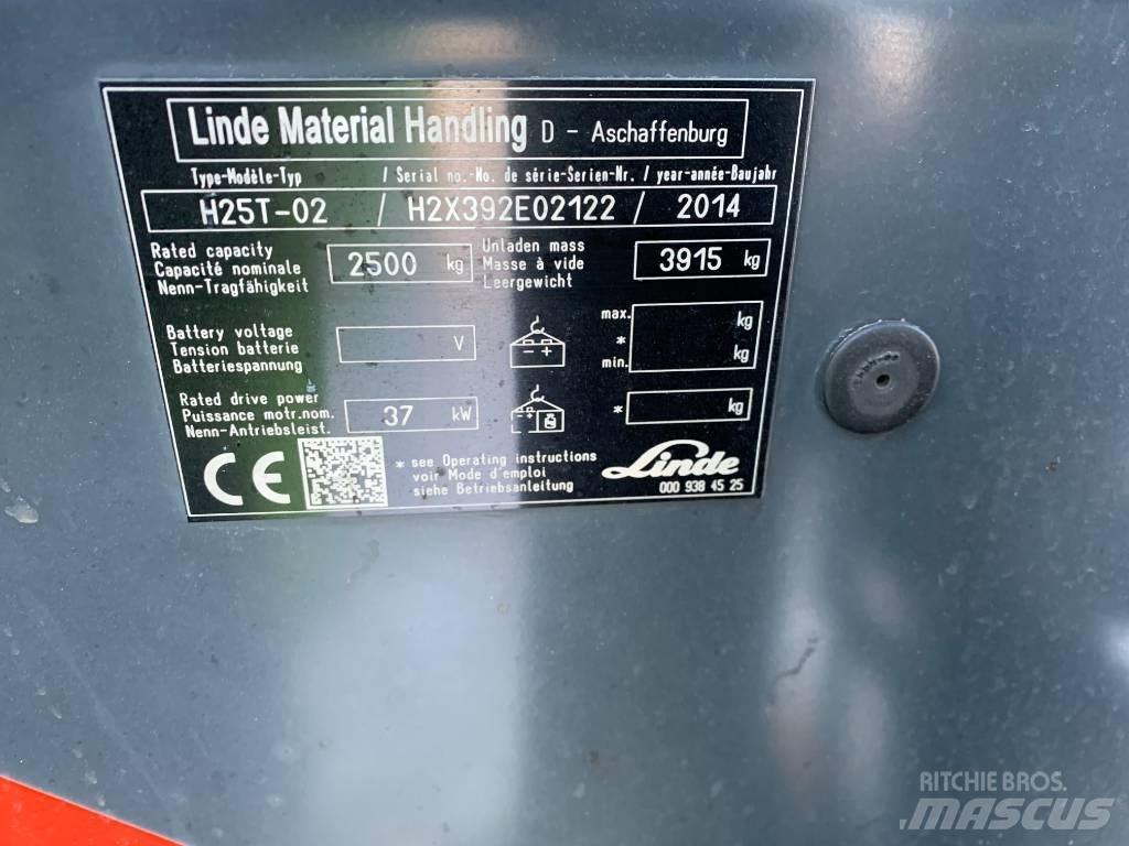 Linde H25T-02 Empilhadores a gás