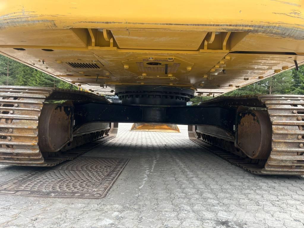 CAT 326 07A Next Gen Escavadeiras de esteiras
