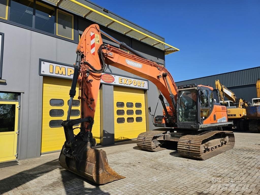 Doosan DX180LC Escavadeiras de esteiras