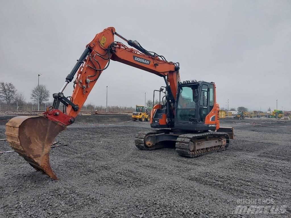 Develon DX 140 LCR-5 Escavadeiras de esteiras