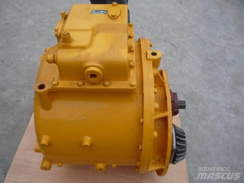 Komatsu D85A-21 Transmissăo